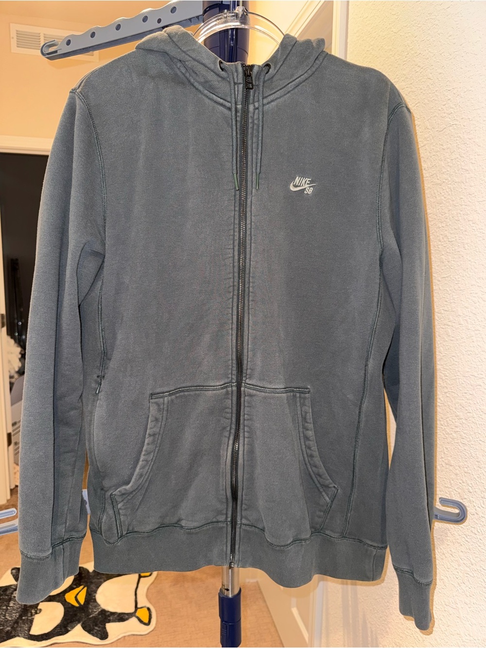 Nike Men's Dark Gray Full-Zip Hooded Sweatshirt